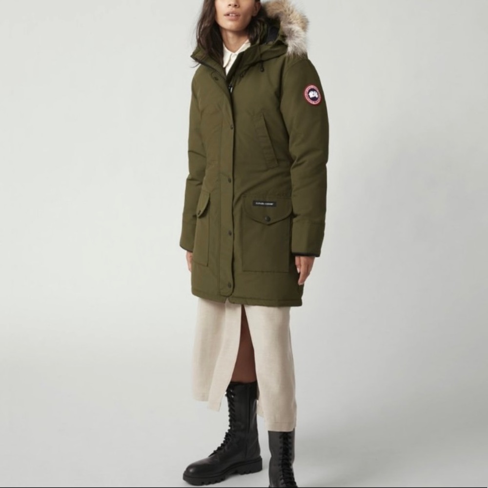 Authentic Canada Goose Womens Trillium Parka in Military Green with fur